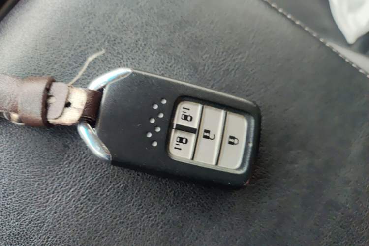 Used Honda Elysion 2016 2.4L Supreme Edition
