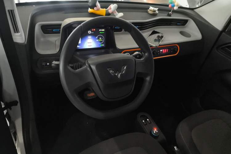 Used Wuling Hongguang MINIEV 2021 Macaron Fashion Model Lithium Iron Phosphate
