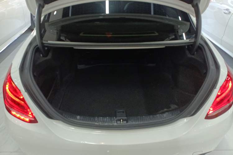 Used Mercedes-Benz C-Class 2018 C 180 L Fashion Edition Sport Version
