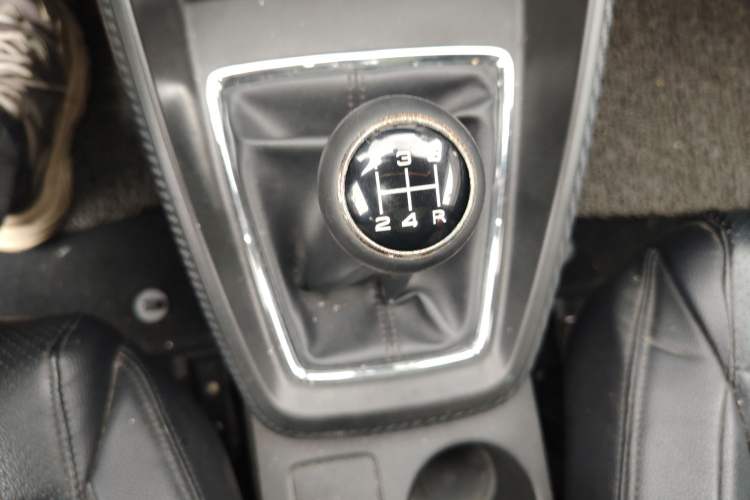 Used MG ZS 2020 Global Bestseller with 1.5L Engine Manual Transmission and a Massive 65-Inch Panoramic Sunroof Version
