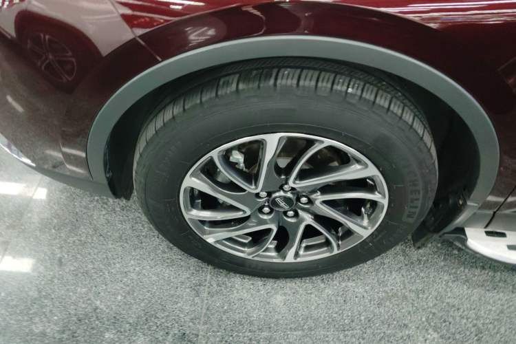 Used Lincoln Corsair 2021 2.0T Two-Wheel-Drive Luxury Edition