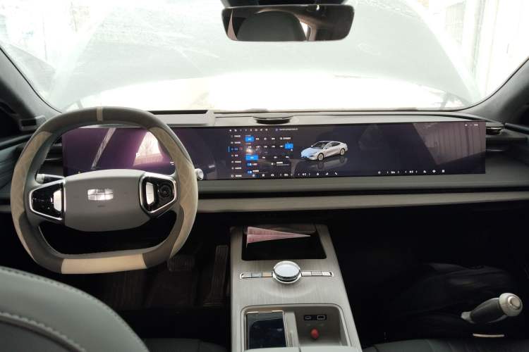 Used  E8 2024 665 km Range Rear-Drive Starship Long-Range Version
