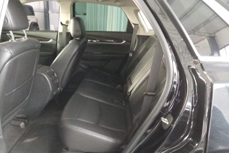 Used Cadillac XT5 2018 25T Luxury Model