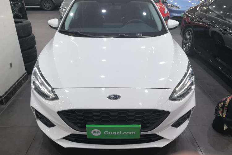 Used Ford Focus 2021 Hatchback EcoBoost 180 Automatic Titanium Edition
