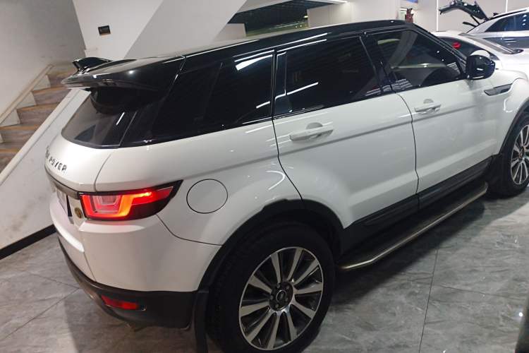 Used Land Rover Range Rover Evoque 2017 2.0T British-Style Prestige Edition
