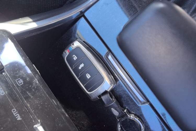 Used Changan CS75 2021 Honor Million Edition 280T DCT Luxury Model
