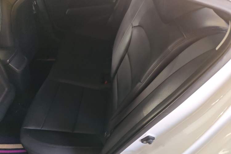 Used Hyundai Elantra 2016 1.6L Automatic ZhiXuan – Elite Version
