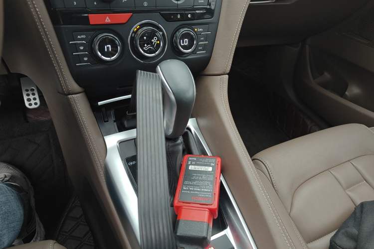 Used  6 2014 1.6T Prestige Edition THP200