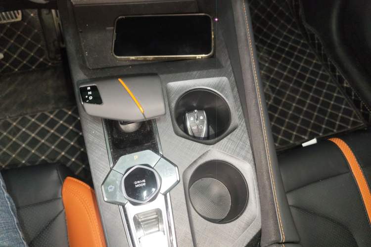 Used Changan UNI-V 2024 1.5T Prestige Sport Edition
