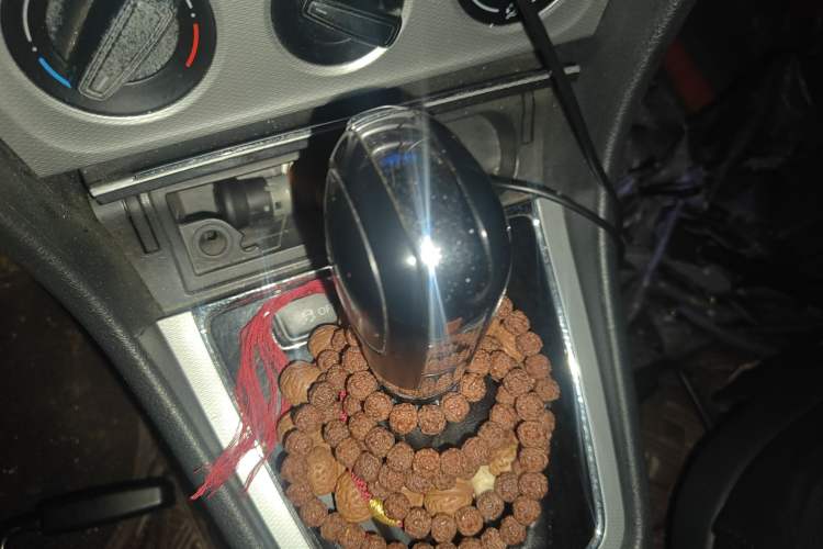 Used Volkswagen Gran Lavida 2013 1.6L Automatic Comfort Model
