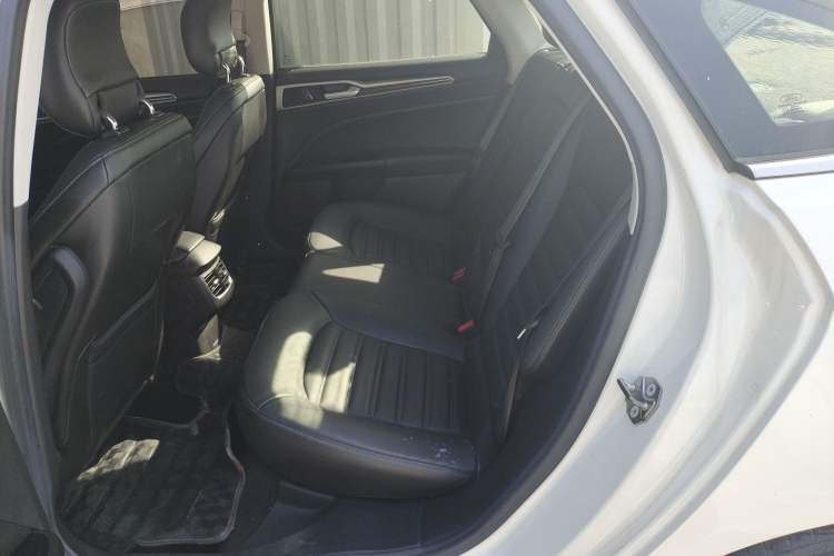 Used Ford Mondeo 2013 2.0L GTDi 200 Fashion Edition
