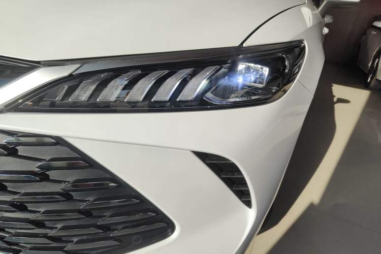 Used BYD Qin PLUS 2025 DM-i Smart Drive 55KM Leading Model
