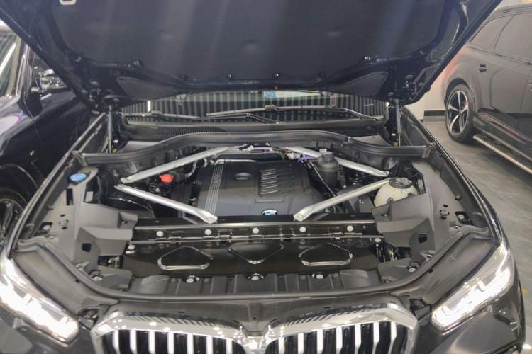 Used BMW X5 2022 Restyled xDrive 40Li M Sport Package
