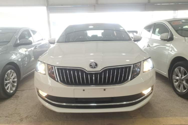 Used Skoda Octavia 2019 TSI230 DSG Luxury Edition
