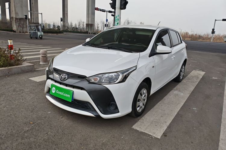 Used Toyota YARiS L 2016 Revised 1.3E Manual – Charming Edition
