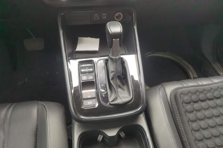 Used Honda Breeze 2023 240TURBO Two-Wheel-Drive Luxury PRO 7-Seater
