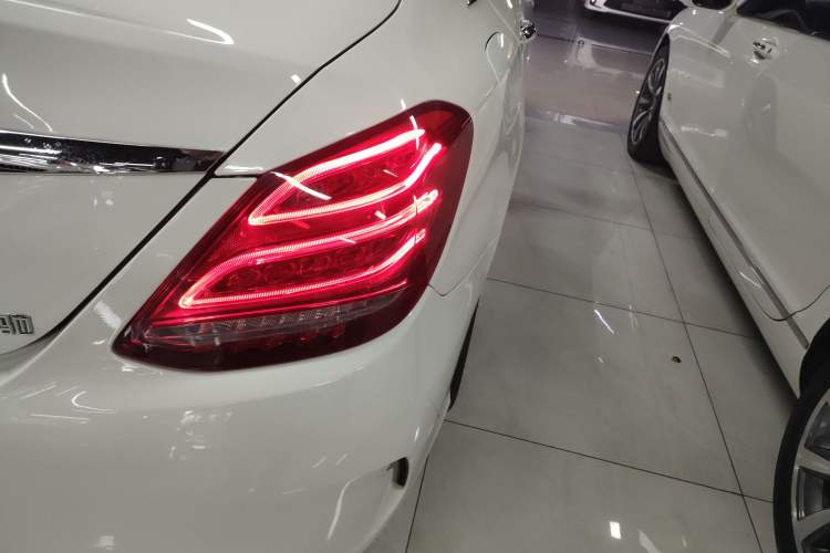 Used Mercedes-Benz C-Class 2017 Facelift C 200 L Sport Edition