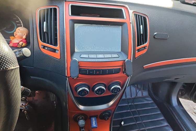 Used Geely Auto Vision 2015 1.5L Manual Happiness Edition