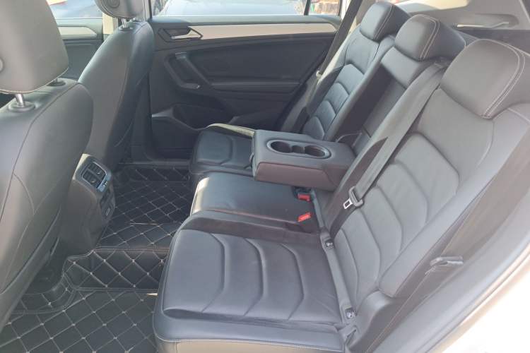 Used Volkswagen Tiguan L 2017 330TSI Automatic Two-Wheel Drive Luxury Edition
