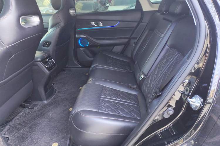 Used Changan UNI-K iDD 2022 Blue Whale iDD 130km 1.5T Prestige Model
