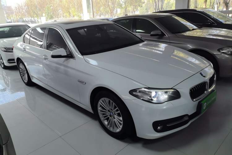 Used BMW 5 Series 2014 525Li Leading Model
