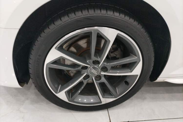 Used Audi A4L 2019 40 TFSI Ambition China VI