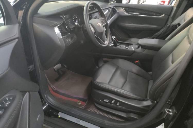 Used Cadillac XT6 2022 2.0T Six-Seater Four-Wheel Drive Luxury Version
