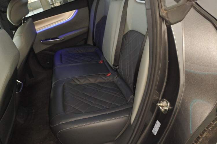 Used  A07 2023 Range-Extended 200 Max
