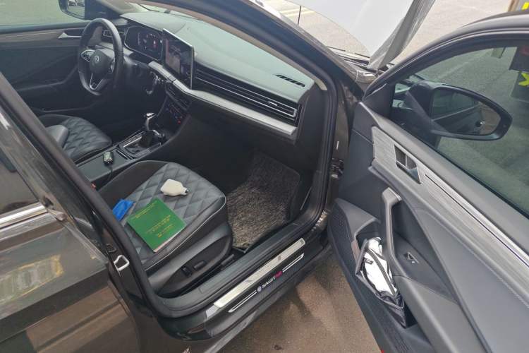 Used Volkswagen Sagitar 2023 300TSI DSG Excellence Edition
