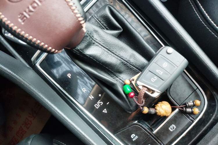 Used Skoda Kodiaq 2018 Facelifted TSI330 5-Seater Two-Wheel-Drive Luxury Enjoyment Edition
