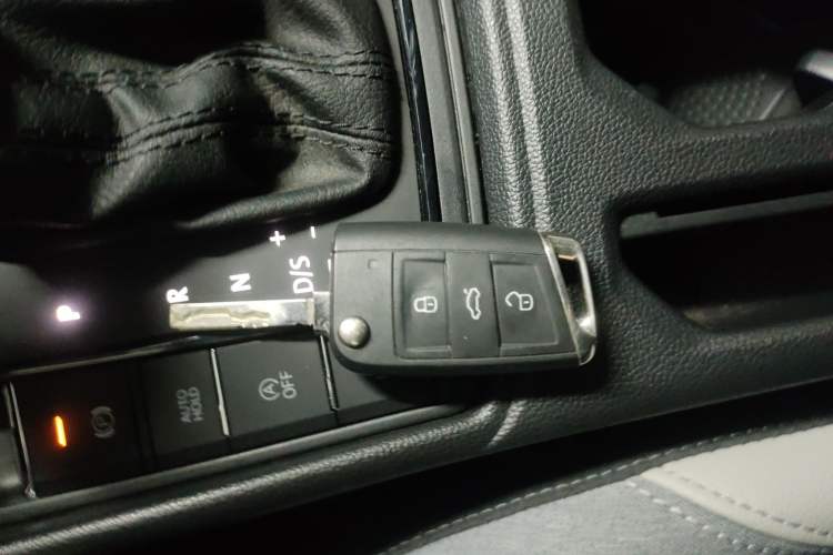 Used Volkswagen Lavida 2024 300TSI DSG Full-Comfort Edition