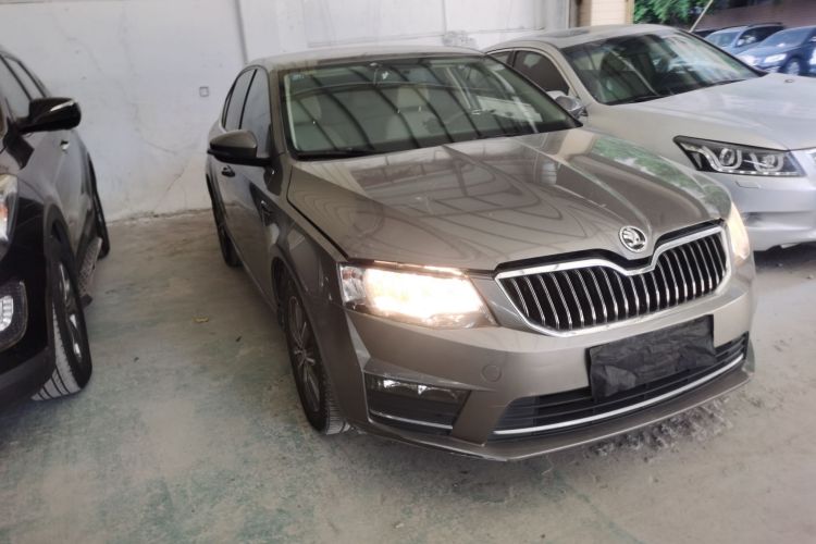Used Skoda Octavia 2017 1.6L Automatic Chuanxing Edition
