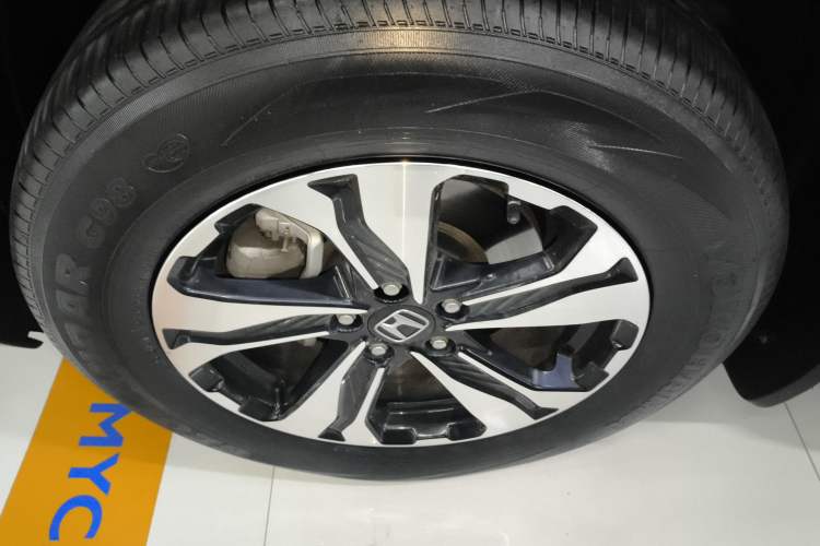 Used Honda CR-V 2017 240TURBO CVT Front-Wheel Drive Fashion Edition