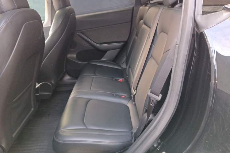 Used Tesla Model Y 2022 Rear-Wheel-Drive Version
