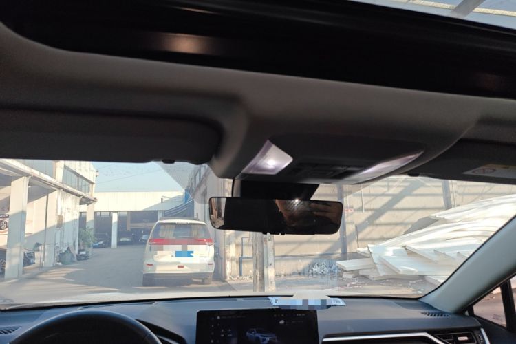 Used Toyota Wildlander 2023 Dual-Motor 2.5L E-CVT Four-Wheel Drive Prestige Edition
