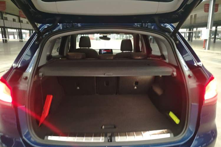 Used BMW X1 2020 sDrive25Li Leading Model
