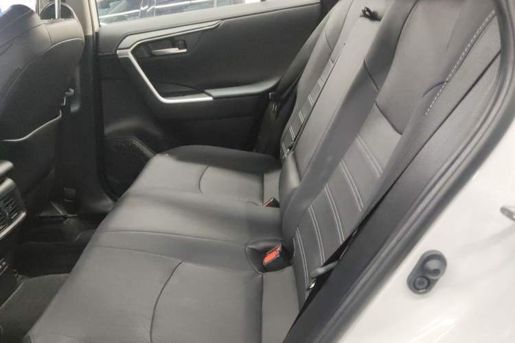 Used Toyota Wildlander 2023 Dual-Motor 2.5L E-CVT Four-Wheel Drive Prestige Edition
