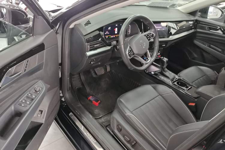 Used Volkswagen Passat 2023 330TSI Elite Edition
