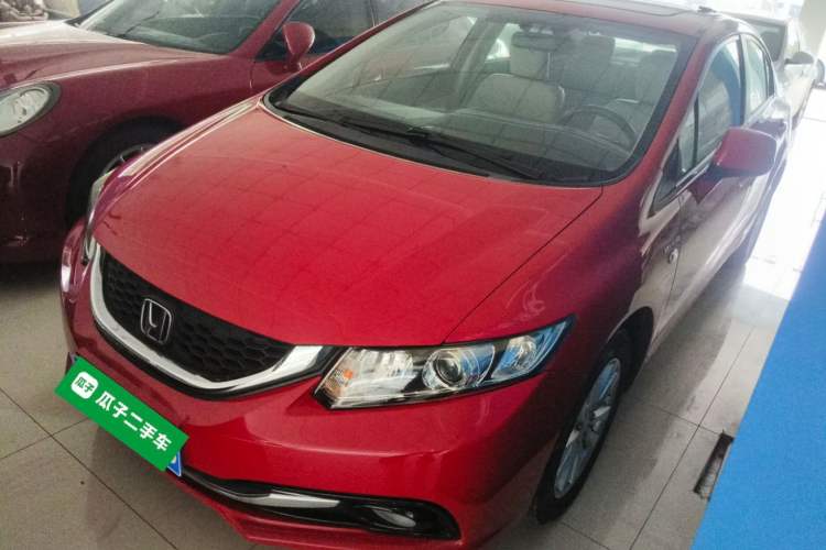 Used Honda Civic 2014 1.8L automatic comfort version
