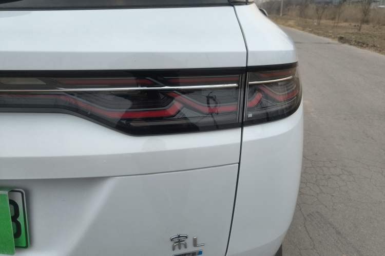 Used BYD Song L DM-i 2025 Intelligent Driving Version 160 km Beyond-Range Type