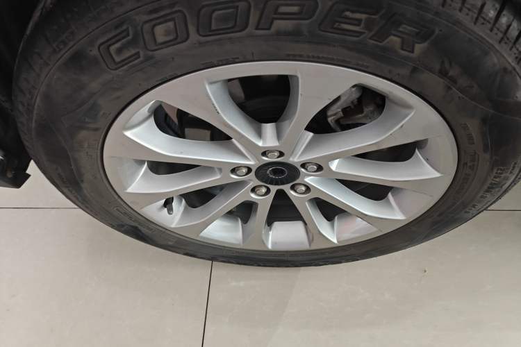 Used Haval H2 2018 Red-Label 1.5T Dual-Clutch Two-Wheel-Drive Luxury Model