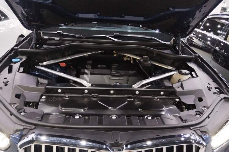 Used BMW X5 2019 xDrive40i Luxury Model with M Sport Package
