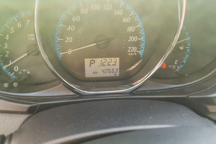 Used Toyota YARiS L 2016 Revised 1.5E CVT Charming Edition