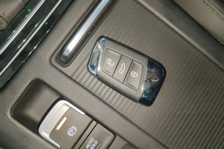 Used Volkswagen Magotan 2019 330TSI DSG Luxury Version China VI Standard