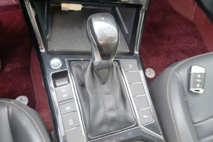 Used Volkswagen Passat 2019 330TSI Elite Edition China VI
