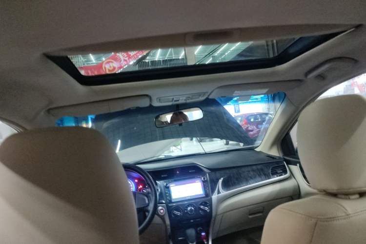 Used Honda Crider 2013 1.8L automatic luxury edition