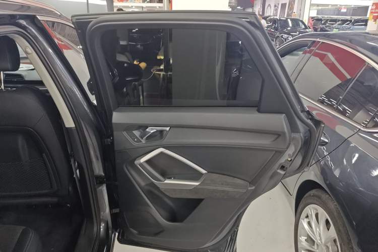 Used Audi Q3 2022 35 TFSI Fashion Dynamic Model
