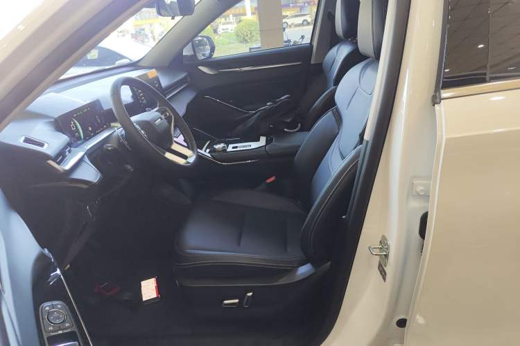 Used Haval H6 2024 1.5T Two-Wheel-Drive Classic Edition
