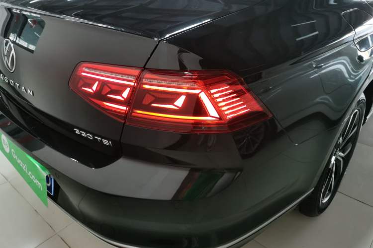 Used Volkswagen Magotan 2020 330TSI DSG Leading Model
