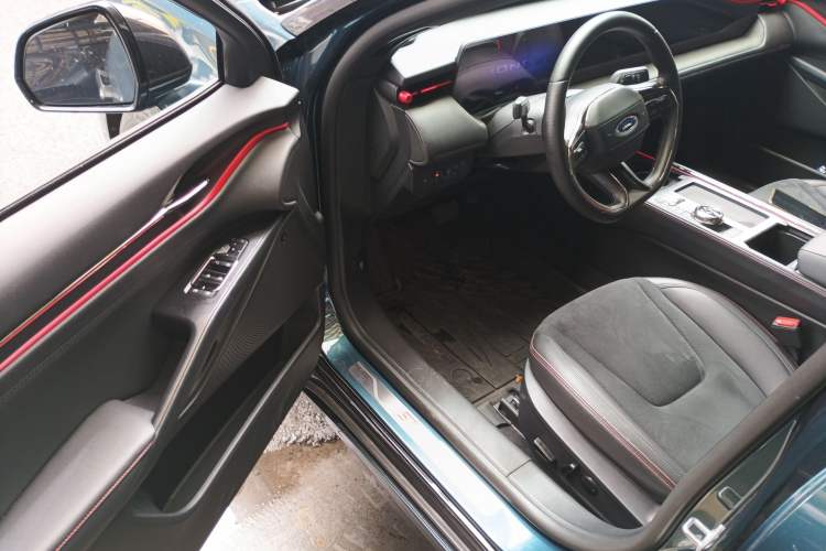 Used Ford Mondeo 2023 1.5T E-Hybrid ST-Line
